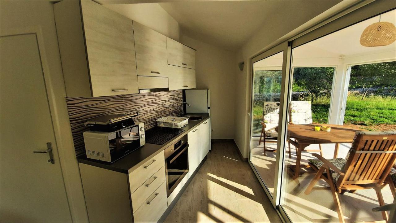 Holiday House Vela Vrta Sveti Ivan Dobrinjski 外观 照片